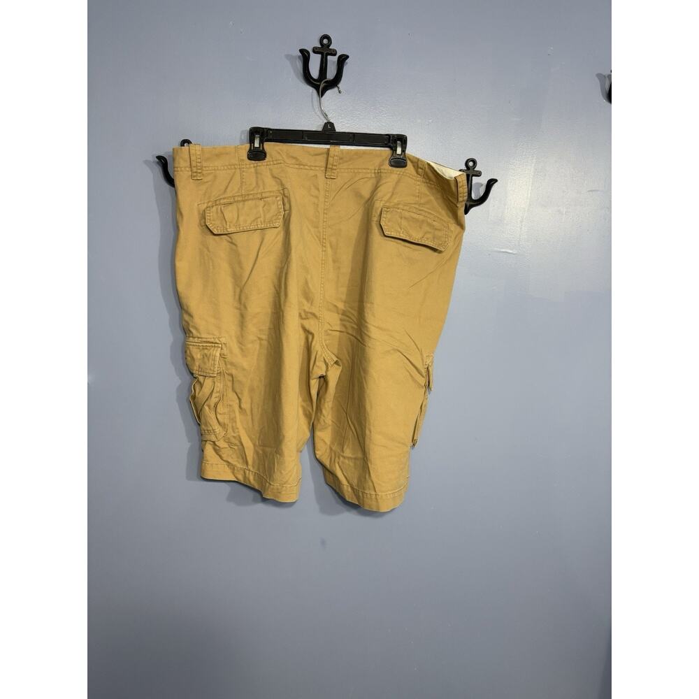 Roundtree & Yorke Khaki Cargo Shorts Size 46W - Picture 6 of 10